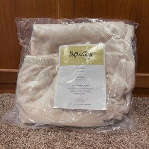 BRAND NEW Soft & Cozy Co Cream Lounge Pants